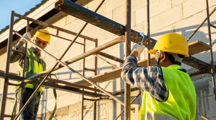 Professional fairlawn roofing services in Kinde, MI